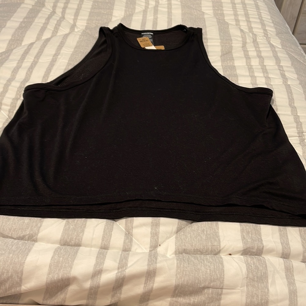 Black new with tags  pink active